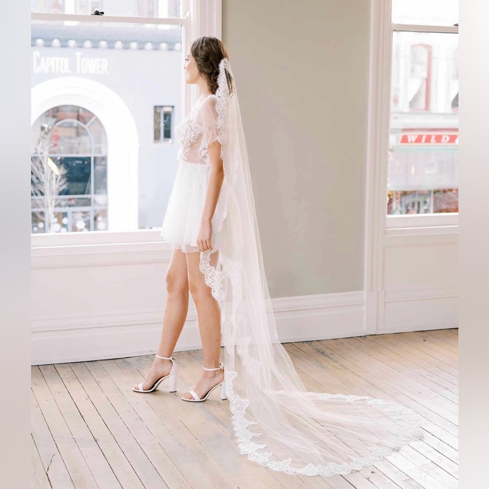 Ivory Lace Trim Chapel Wedding Veil
